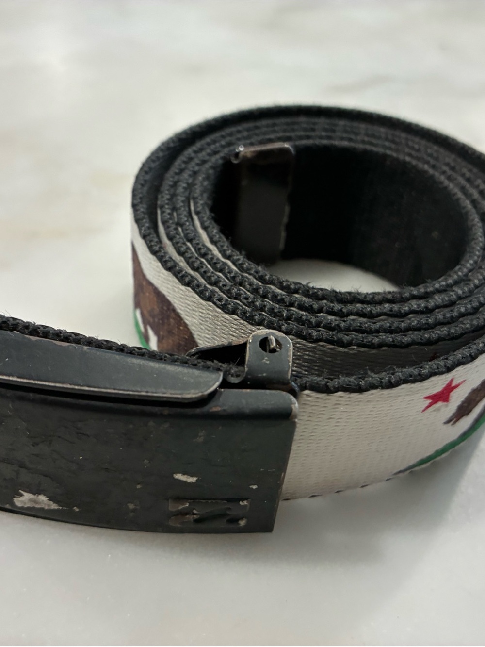 Buckle-Down California Republic bear-patterned seatbelt-style belt 38” Long
